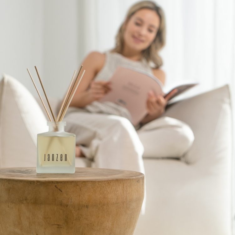 JANZEN Aróma difuzér Fuchsia 200 ml